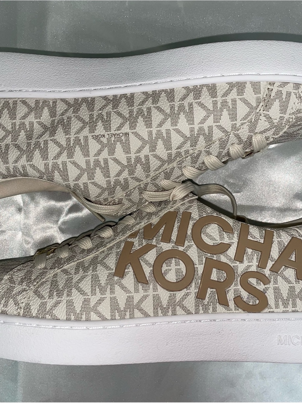Michael Kors Beige Logo-Accent Low-Top Sneakers